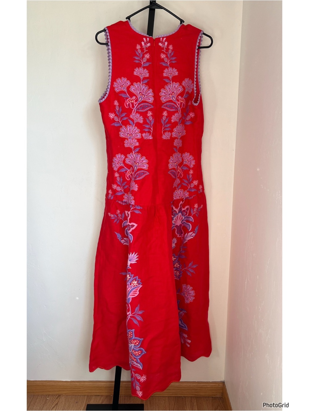 *NWT FARM Rio Red Linen Maxi Dress with Lavender Floral pattern - Picture 3 of 7